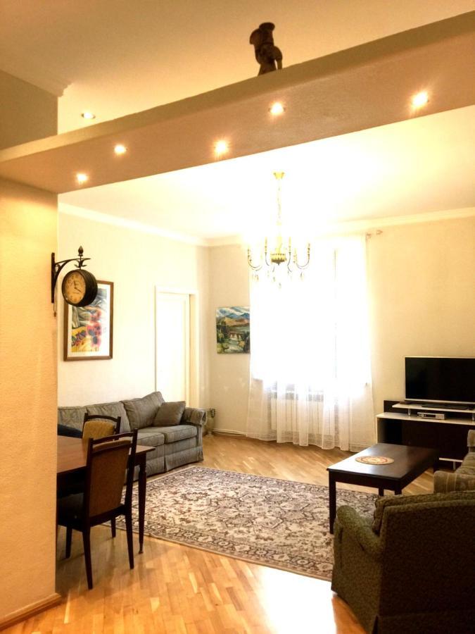 Your Home In Yerevan Exterior photo